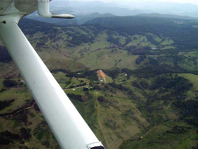 http://www.flightadventures.com/misc/pix/andor/andor_0005.jpg